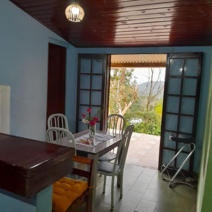Casa Amarela Prumirim Ubatuba Exterior foto